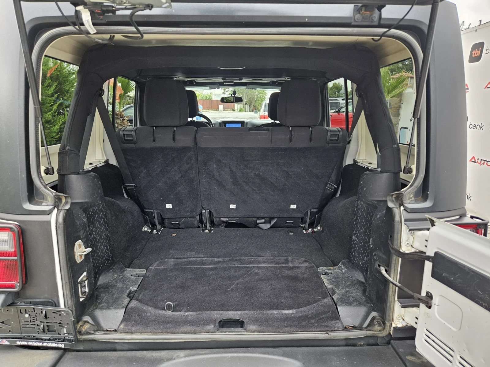 Jeep Wrangler 3.6i-290kc= АВТОМАТ= ДЪЛГА БАЗА= КЛИМАТИК - изображение 10