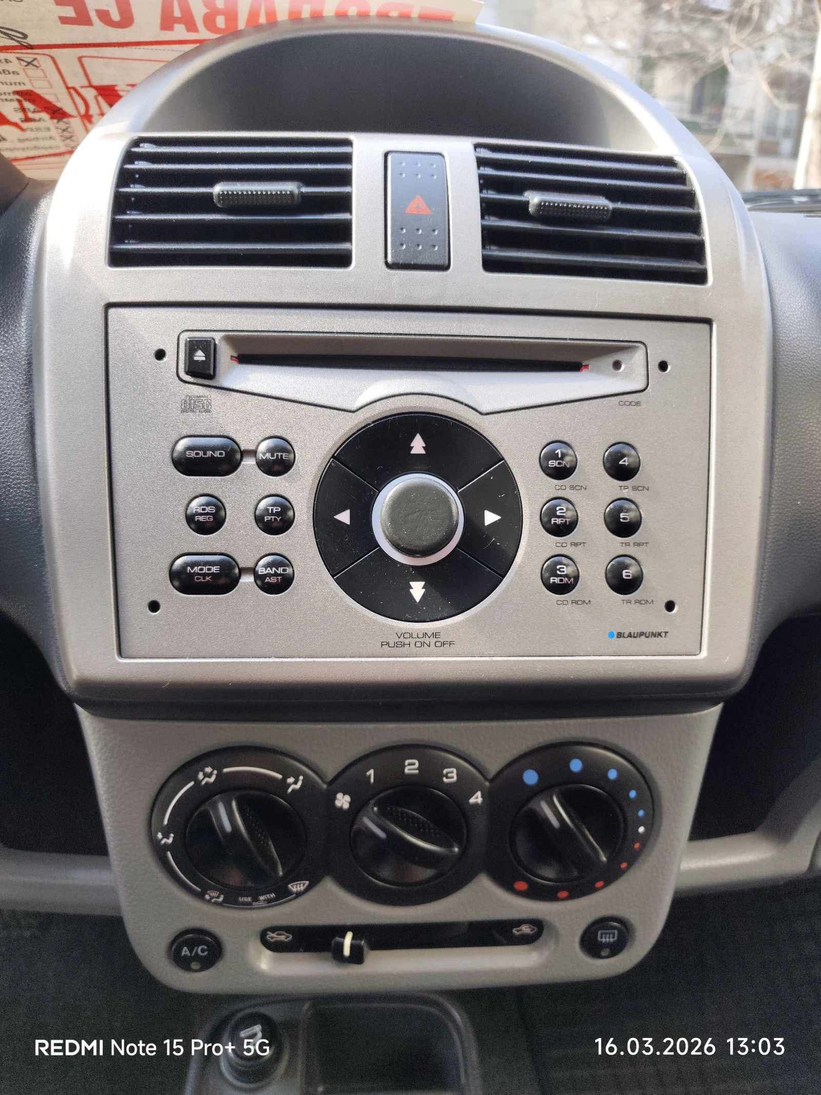 Suzuki Ignis 1.3VVT 4x4 Климатик, снимка 10 - Автомобили и джипове - 53864014