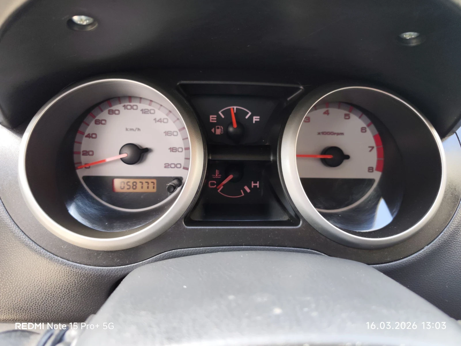 Suzuki Ignis 1.3VVT 4x4 Климатик, снимка 9 - Автомобили и джипове - 53864014