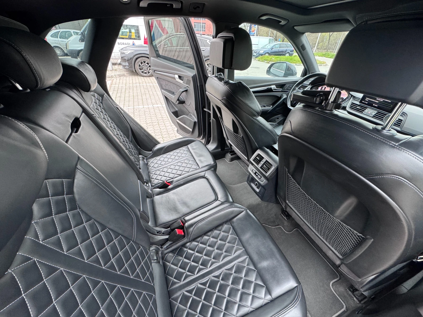 Audi Q5 3.0 TDI/Възд/Distronic/Печка/360 Кам/Keyless, снимка 10 - Автомобили и джипове - 53953751