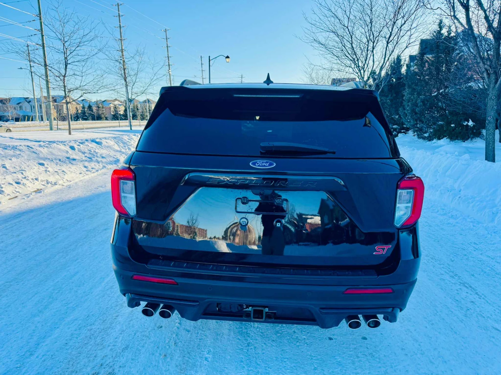 Ford Explorer ST * * CARFAX * * АВТО КРЕДИТ * * , снимка 4 - Автомобили и джипове - 54033213