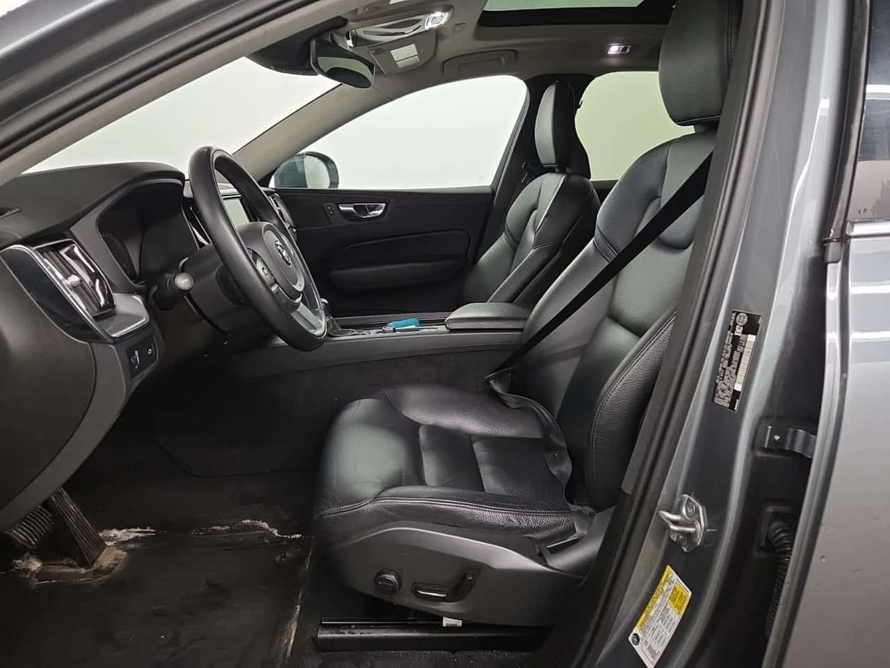Volvo XC60 * MOMENTUM * CARFAX * ЦЕНА ДО БГ, снимка 7 - Автомобили и джипове - 54933535