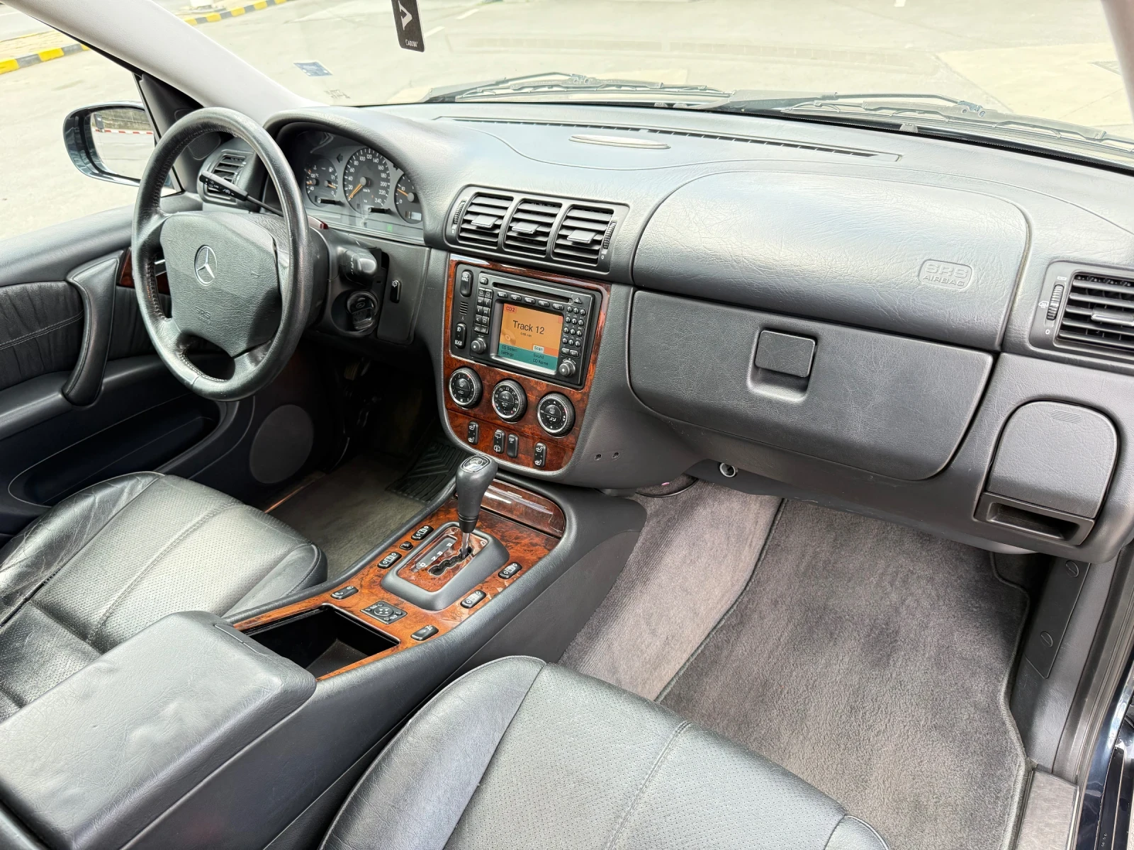 Mercedes-Benz ML 270 2.7CDI Автоматик/Кожа/Подгрев/4х4/Ксенон, снимка 13 - Автомобили и джипове - 55222638