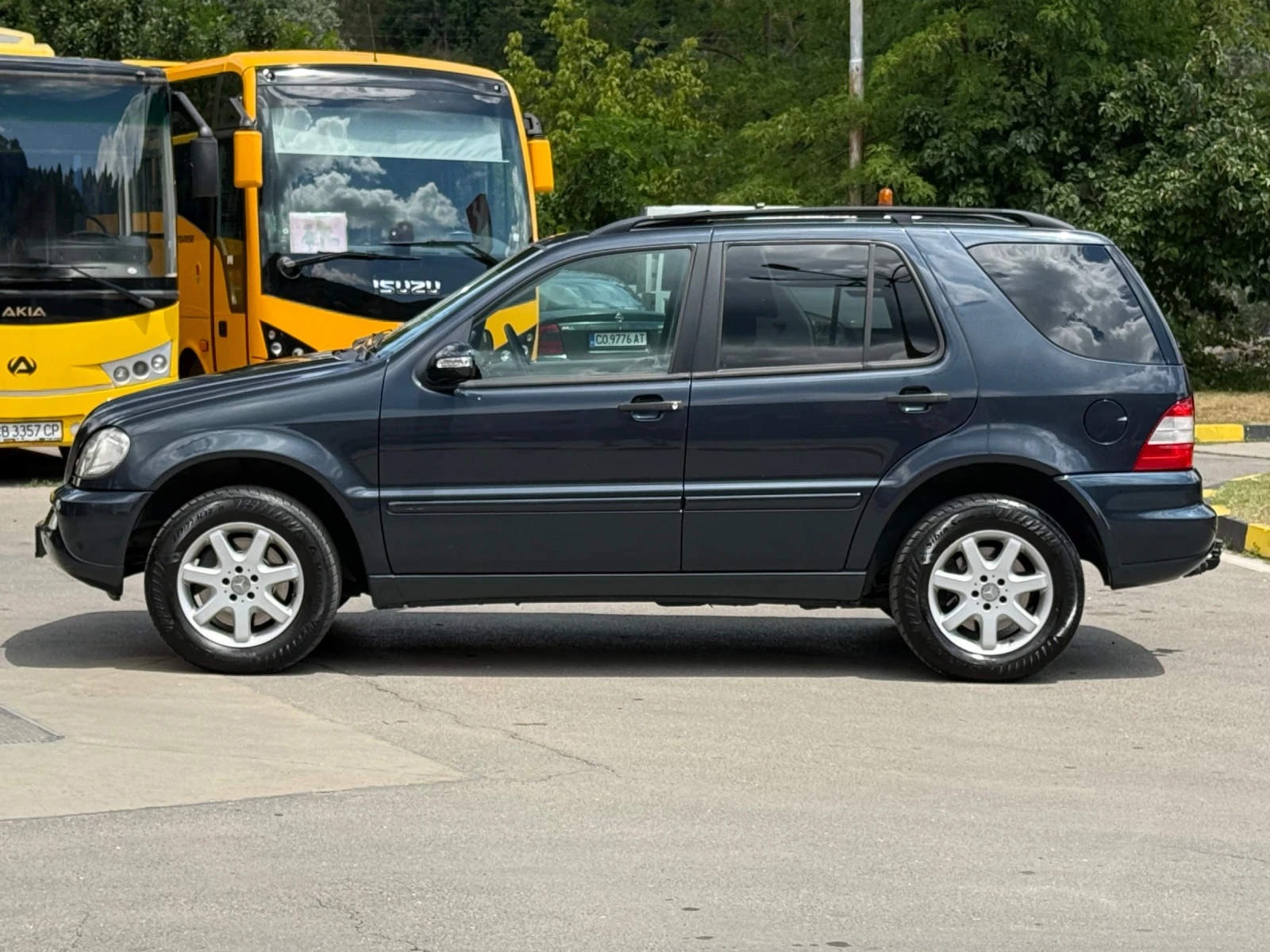 Mercedes-Benz ML 270 2.7CDI Автоматик/Кожа/Подгрев/4х4/Ксенон, снимка 9 - Автомобили и джипове - 55222638