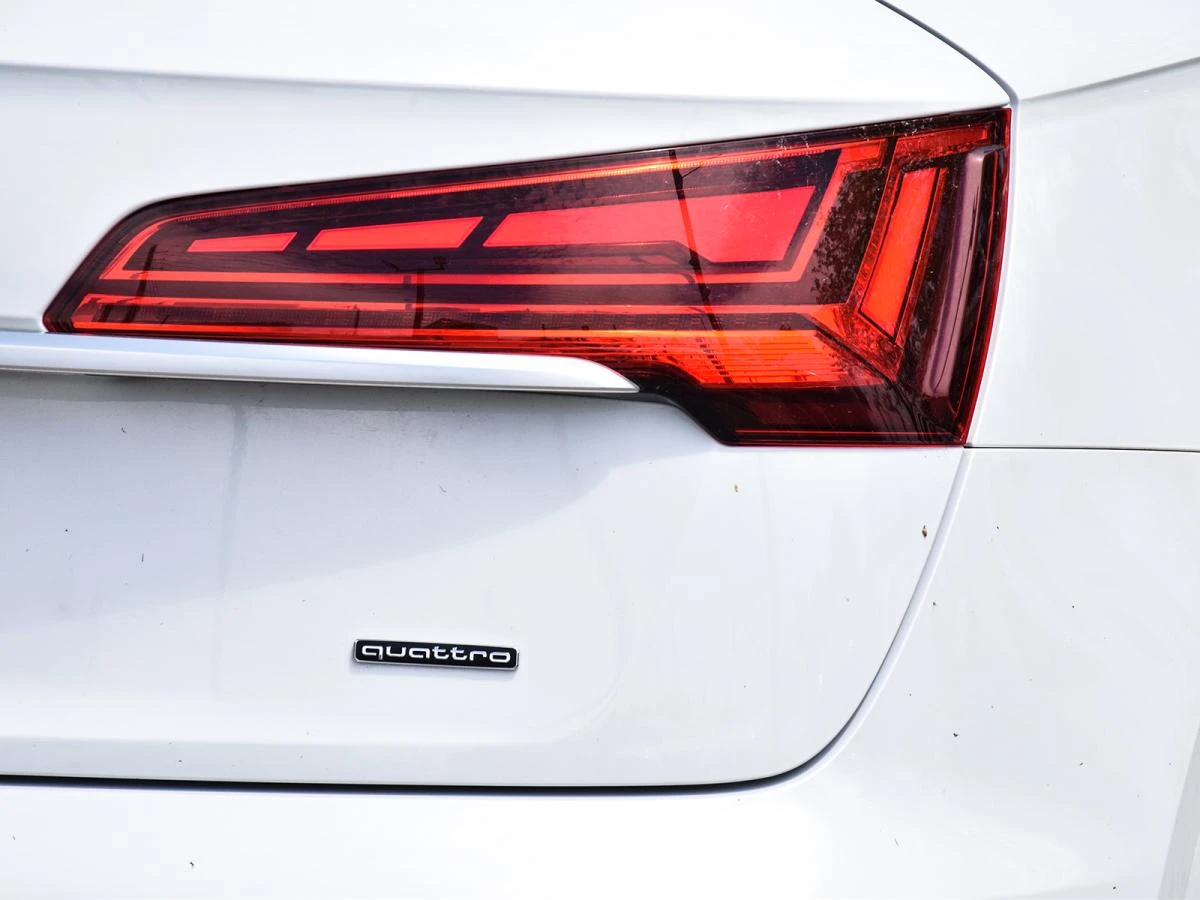 Audi Q5 * TECHNIK* * HeadUp* AвтоКредит* (ЦЕНА ДО БГ), снимка 7 - Автомобили и джипове - 55242393