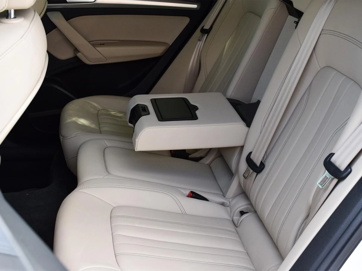 Audi Q5 * TECHNIK* * HeadUp* AвтоКредит* (ЦЕНА ДО БГ), снимка 12 - Автомобили и джипове - 55242393