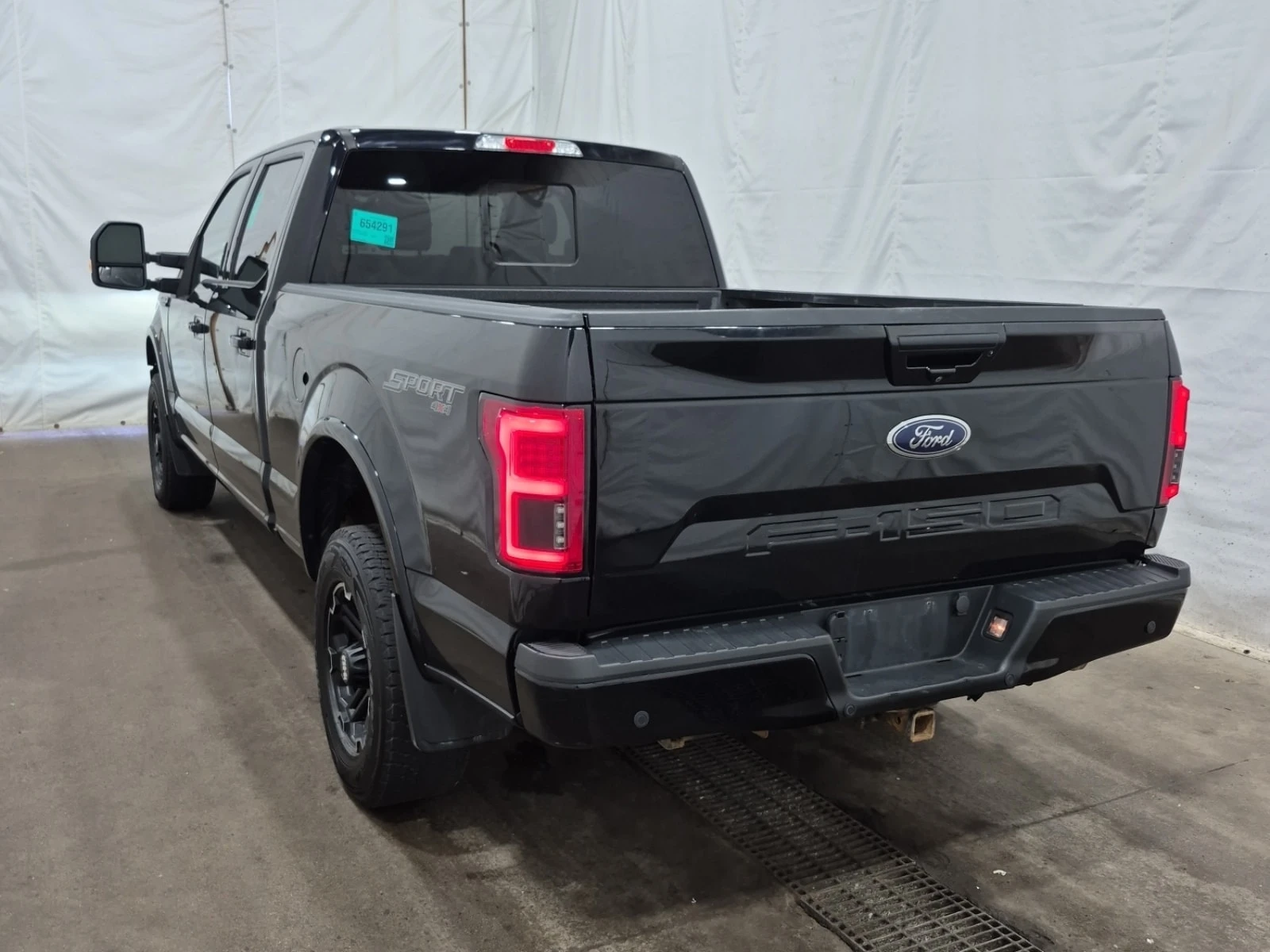 Ford F150  LARIAT CREW CAB STD BED * CARFAX , снимка 5 - Автомобили и джипове - 55815471