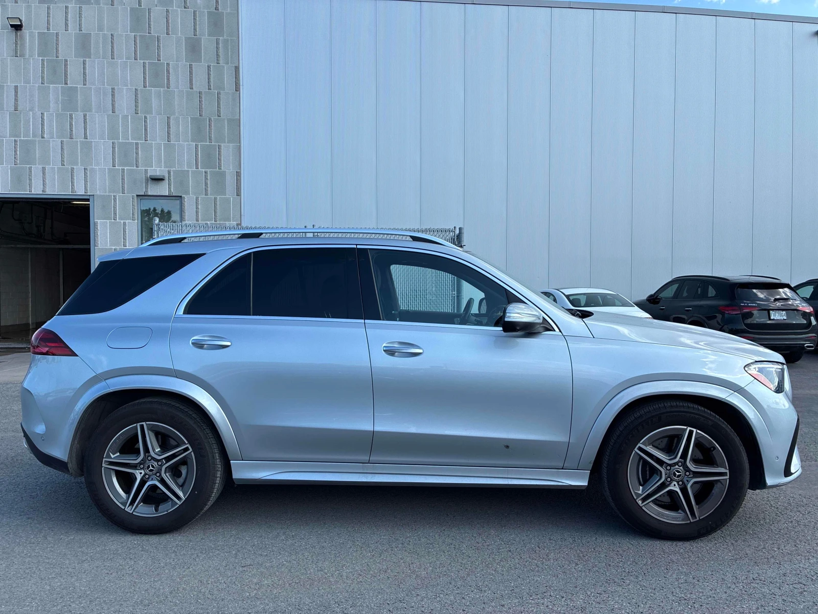 Mercedes-Benz GLE 350 * CARFAX * ОПЦИЯ ЗА ФИНАНСИРАНЕ, снимка 3 - Автомобили и джипове - 56024962