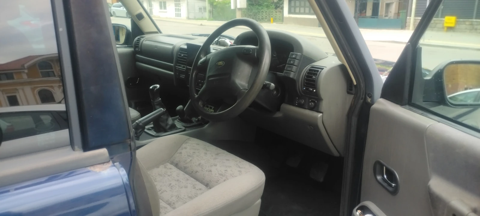 Land Rover Discovery, снимка 7 - Автомобили и джипове - 56620475