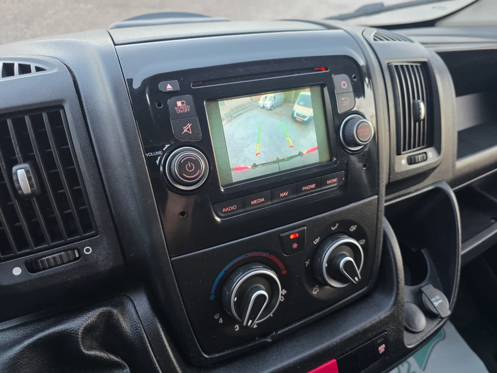 Peugeot Boxer 2.2hdi Навигация Камера, снимка 15 - Бусове и автобуси - 55096959