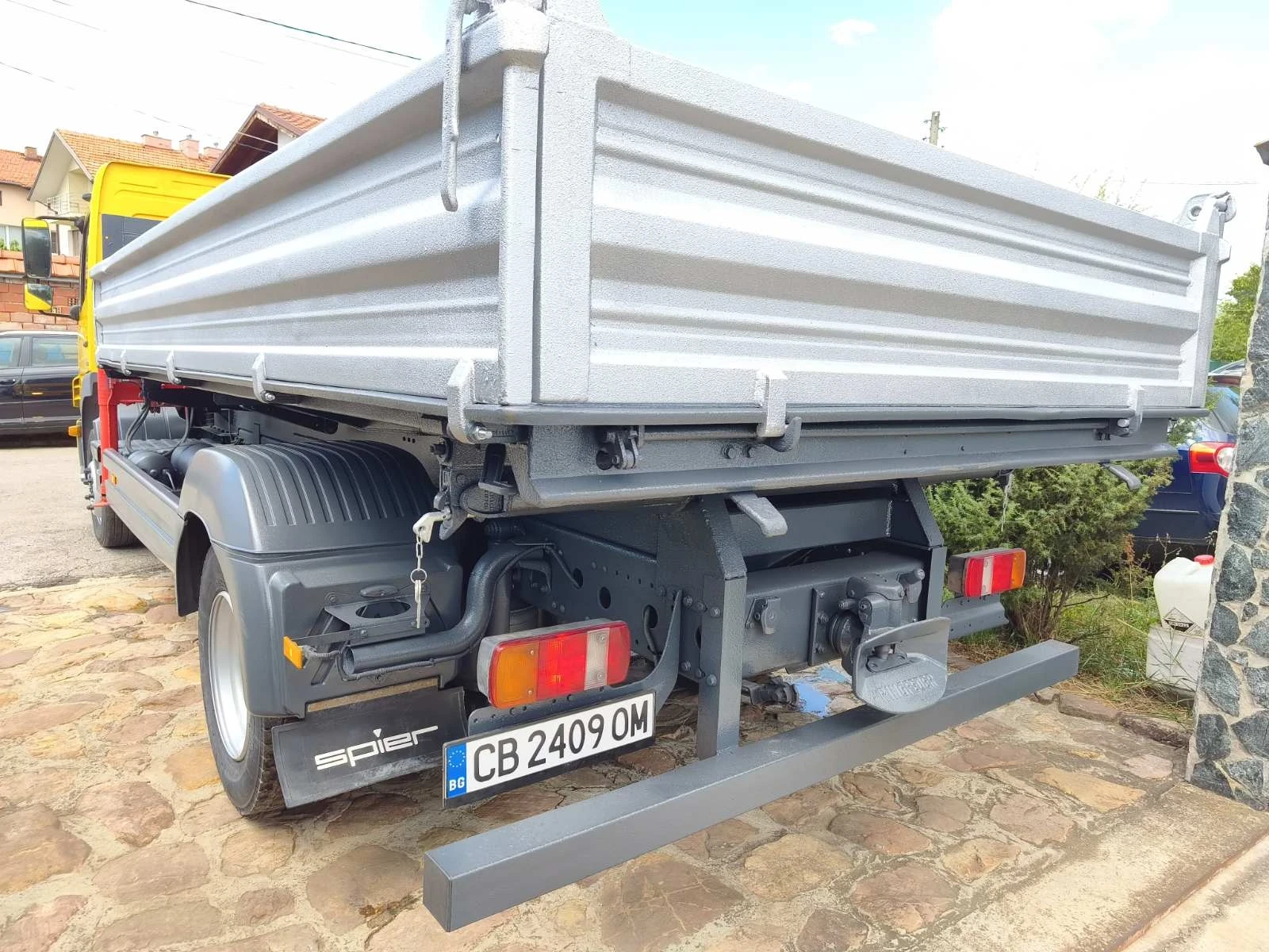 Mercedes-Benz Atego 1224 ТРИСТРАНЕН САМОСВАЛ С КРАН , снимка 9 - Камиони - 55278822