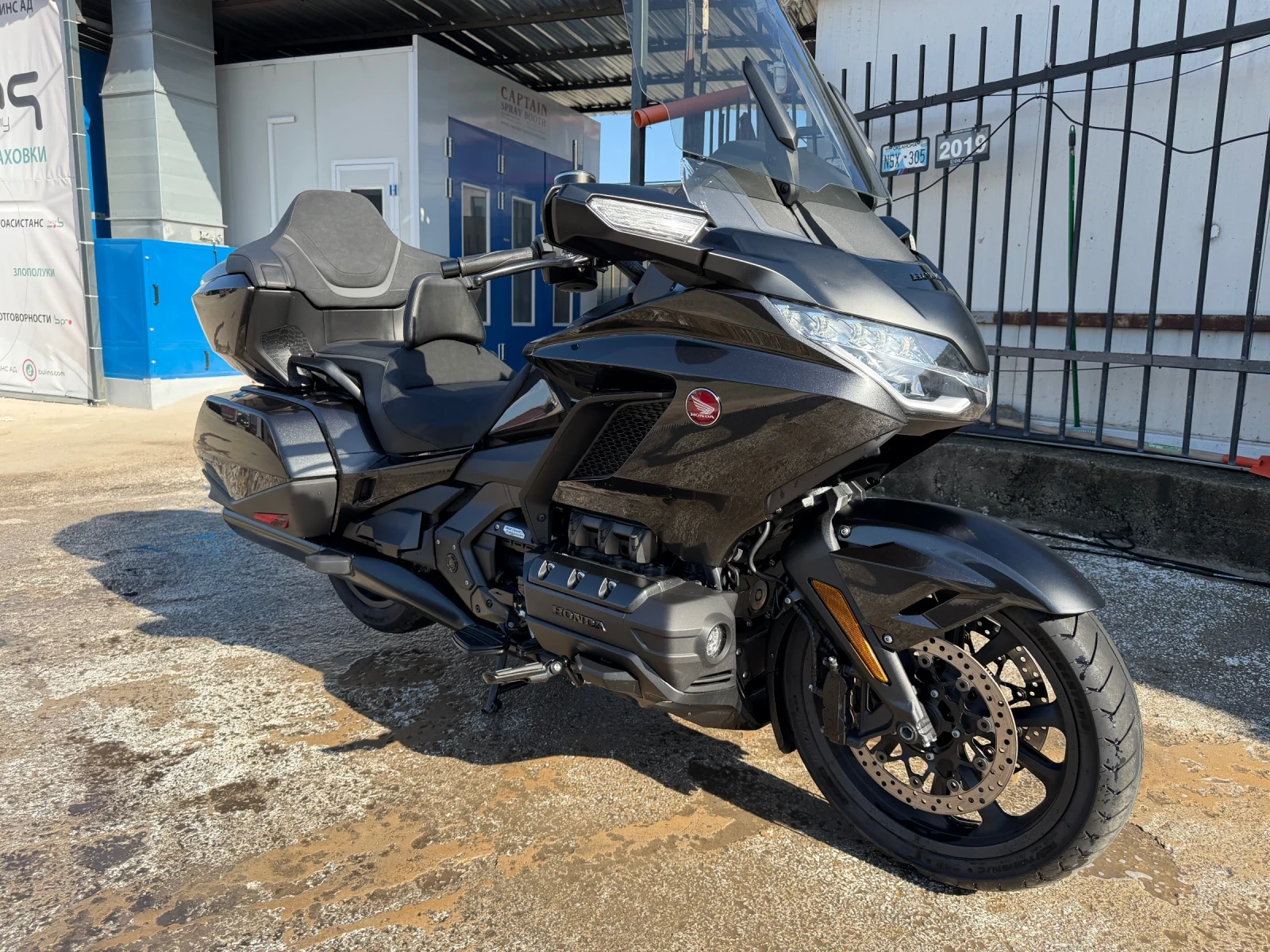 Honda Gold Wing DCT Black Edition Регистриран, снимка 14 - Мотоциклети и мототехника - 53817555