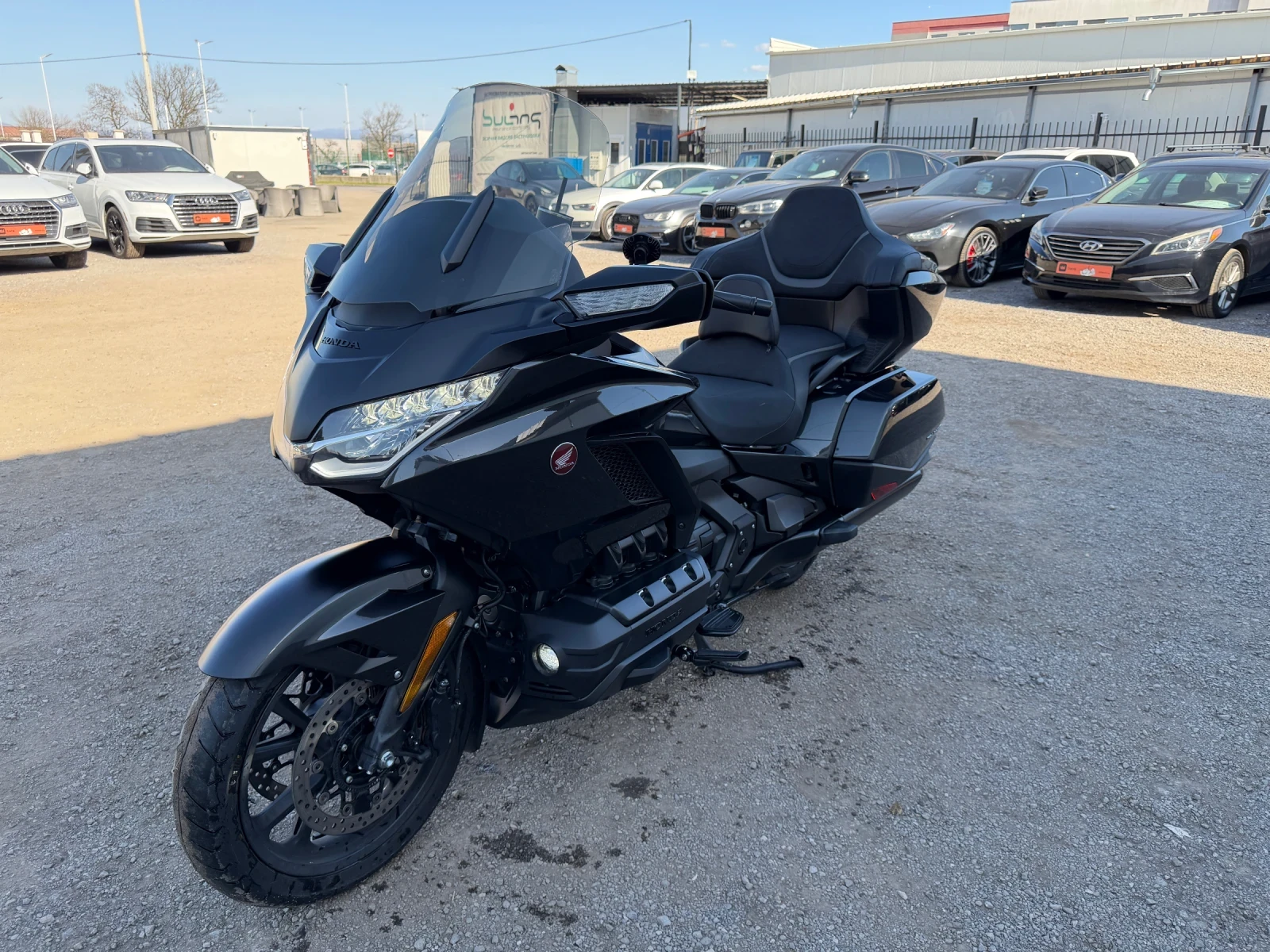 Honda Gold Wing DCT Black Edition Регистриран | Auto.bg — изображение 1