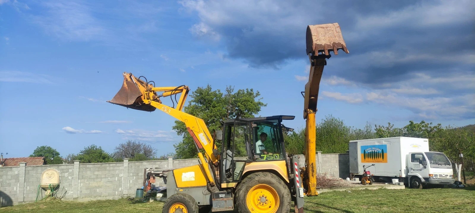 Багер Fermec MF-750 Massey  - изображение 3