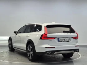 Volvo V60 Cross Country B5 Pro AWD, снимка 3