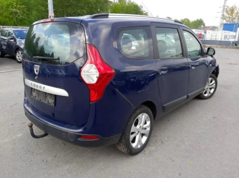 Dacia Lodgy 1.6i ГАЗ, снимка 8 - Автомобили и джипове - 46408230