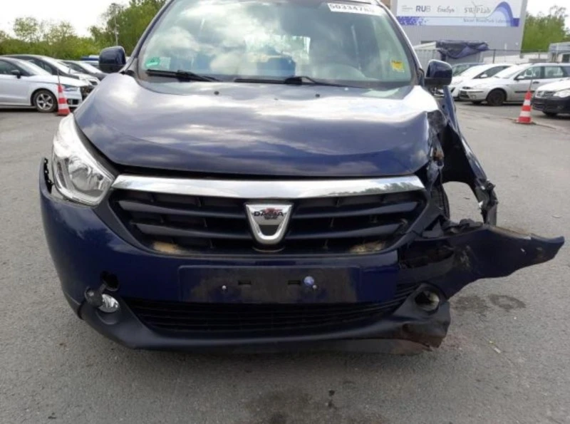 Dacia Lodgy 1.6i ГАЗ, снимка 6 - Автомобили и джипове - 46408230