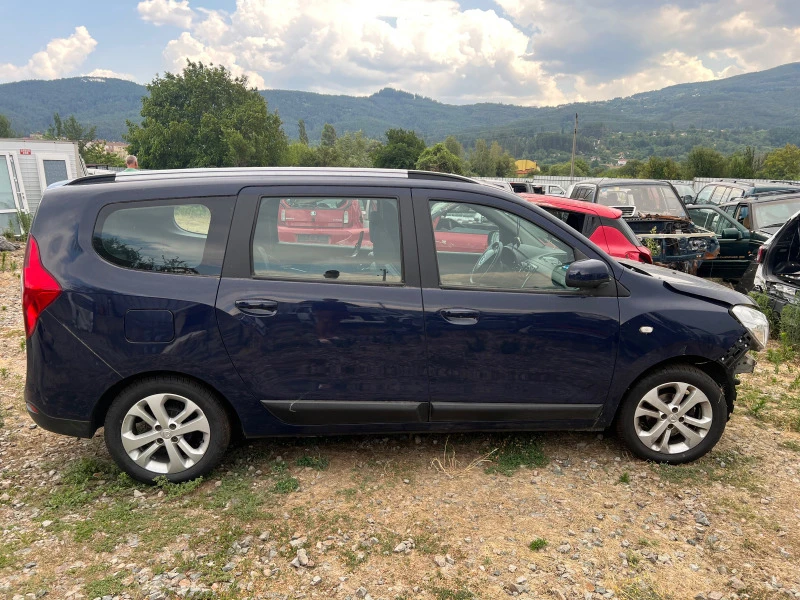 Dacia Lodgy 1.6i ГАЗ, снимка 2 - Автомобили и джипове - 46408230