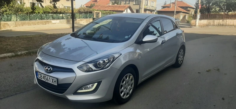 Hyundai I30 Газ бензин, снимка 1 - Автомобили и джипове - 47016296