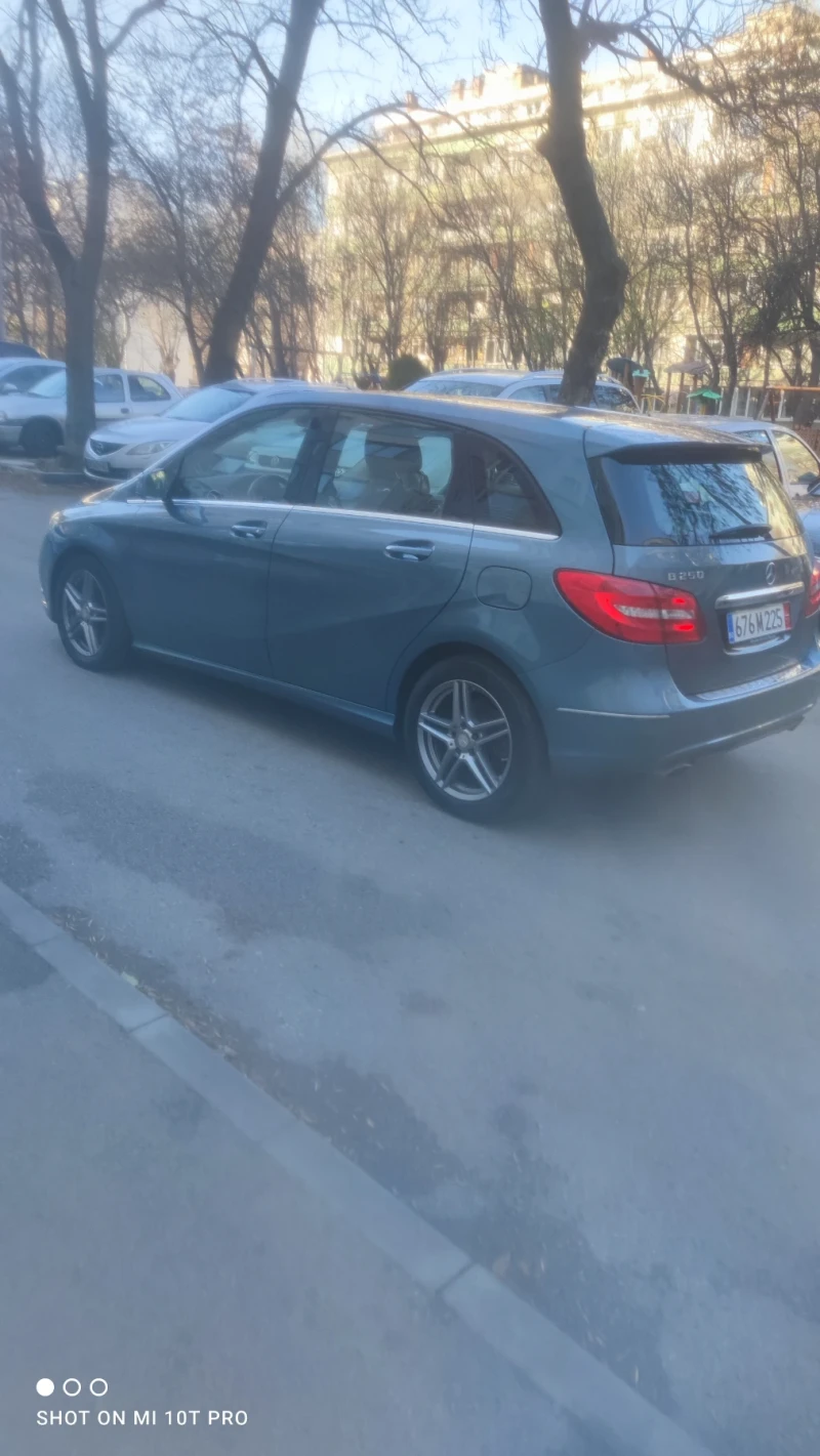 Mercedes-Benz B 250, снимка 6 - Автомобили и джипове - 48116986