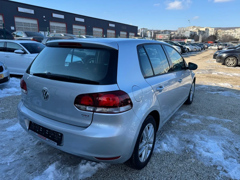 VW Golf 1.6TDI, снимка 4 - Автомобили и джипове - 49224818