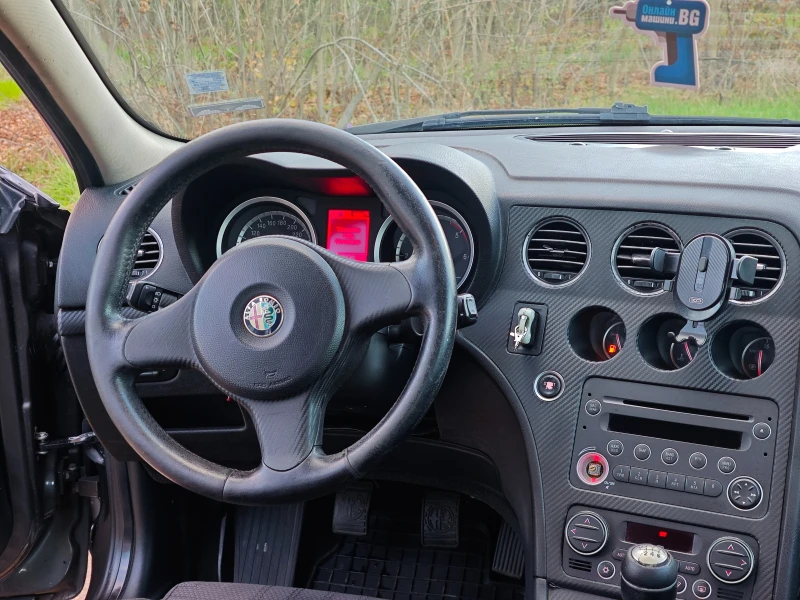 Alfa Romeo 159 1.9JTDm КЛИМАТРОНИК РЕГИСТРИРАНА, снимка 10 - Автомобили и джипове - 52471450