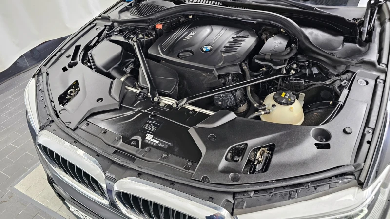 BMW 520 d M sport, снимка 6 - Автомобили и джипове - 52561766