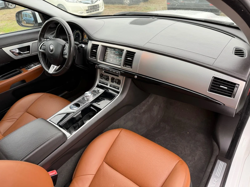 Jaguar Xf 2.2 D 8 ZF(КАТО НОВА), снимка 15 - Автомобили и джипове - 52652030