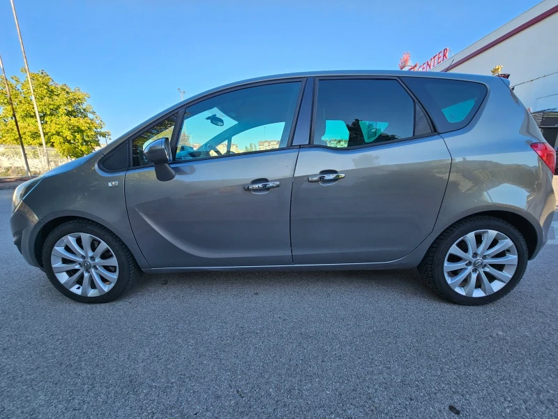 Opel Meriva 1.7 CDTI Cosmo Navi Car Play, снимка 3 - Автомобили и джипове - 52723779