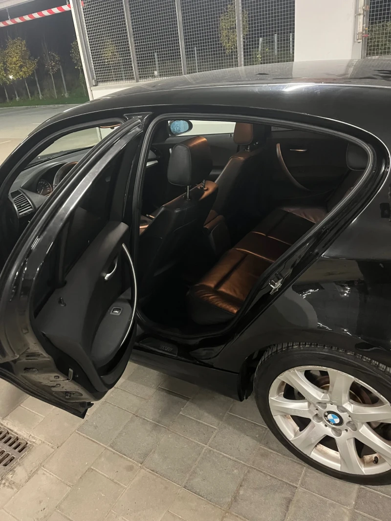 BMW 120 M Pack 192hp, снимка 8 - Автомобили и джипове - 52806871