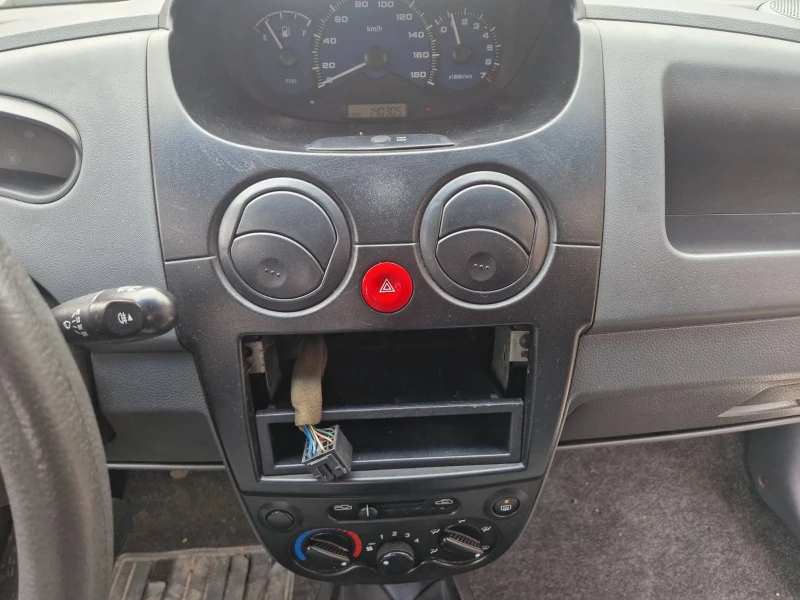 Chevrolet Spark Товарна, снимка 9 - Автомобили и джипове - 52831697