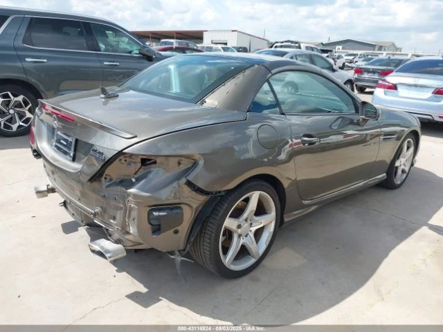 Mercedes-Benz SLK 350 * Възможност за Лизинг*  - изображение 4