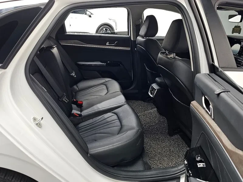 Kia K5 2.0 Lpi Signature | Mobile.bg � ����������� 11