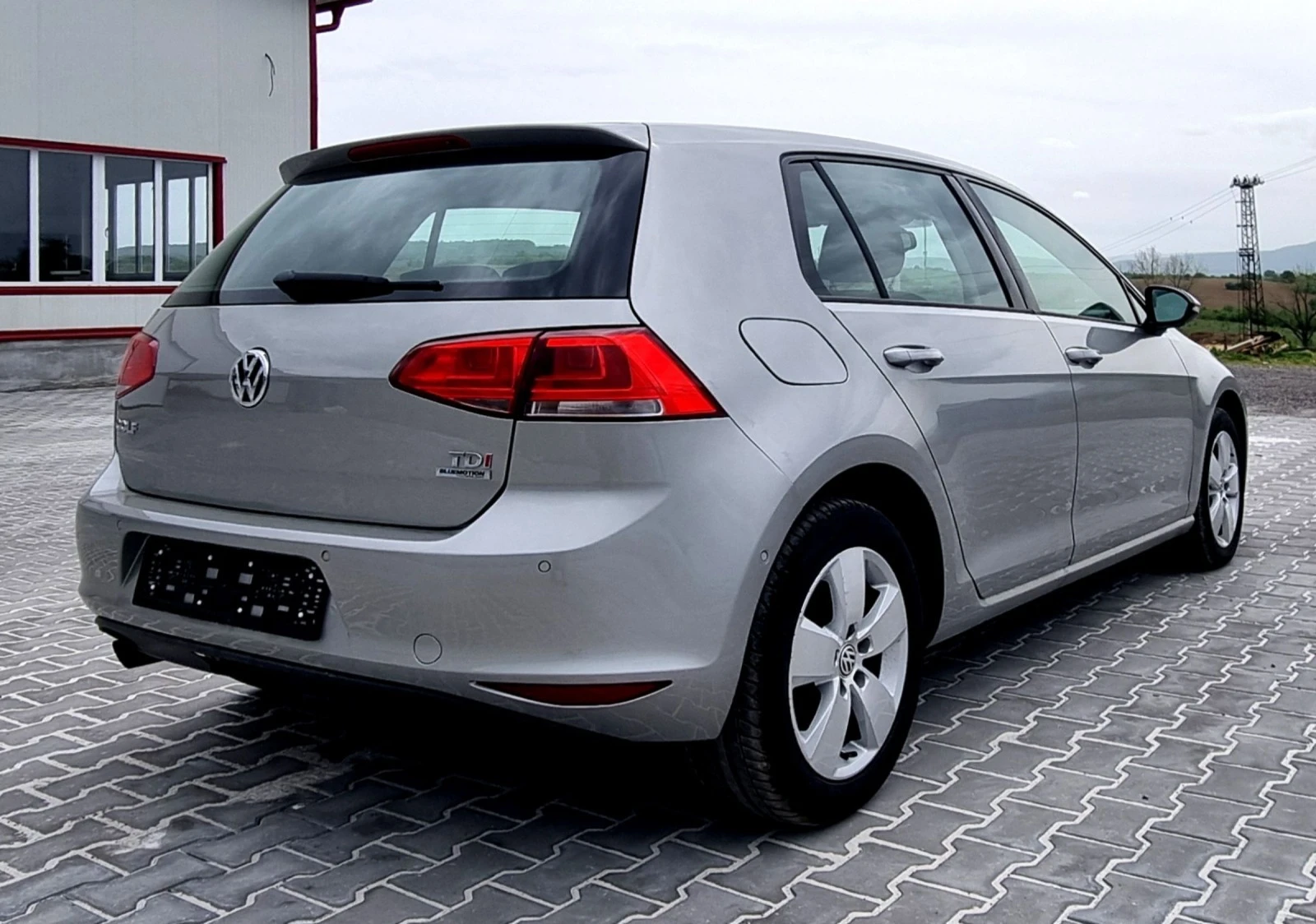 VW Golf 1.6tdi highline - изображение 4