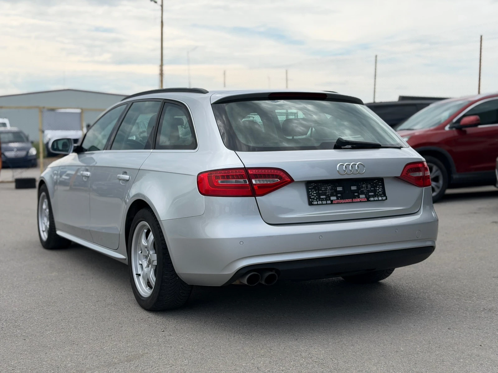 Audi A4 2.0TDI FACELIFT, снимка 4 - Автомобили и джипове - 46232612