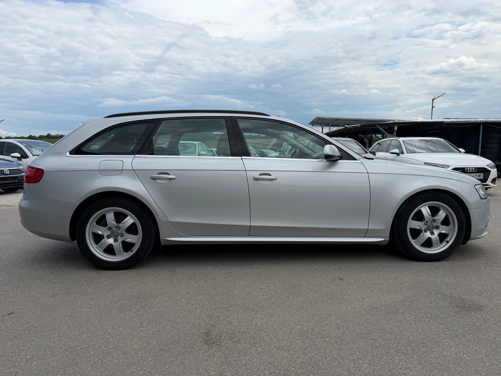 Audi A4 2.0TDI FACELIFT, снимка 7 - Автомобили и джипове - 46232612