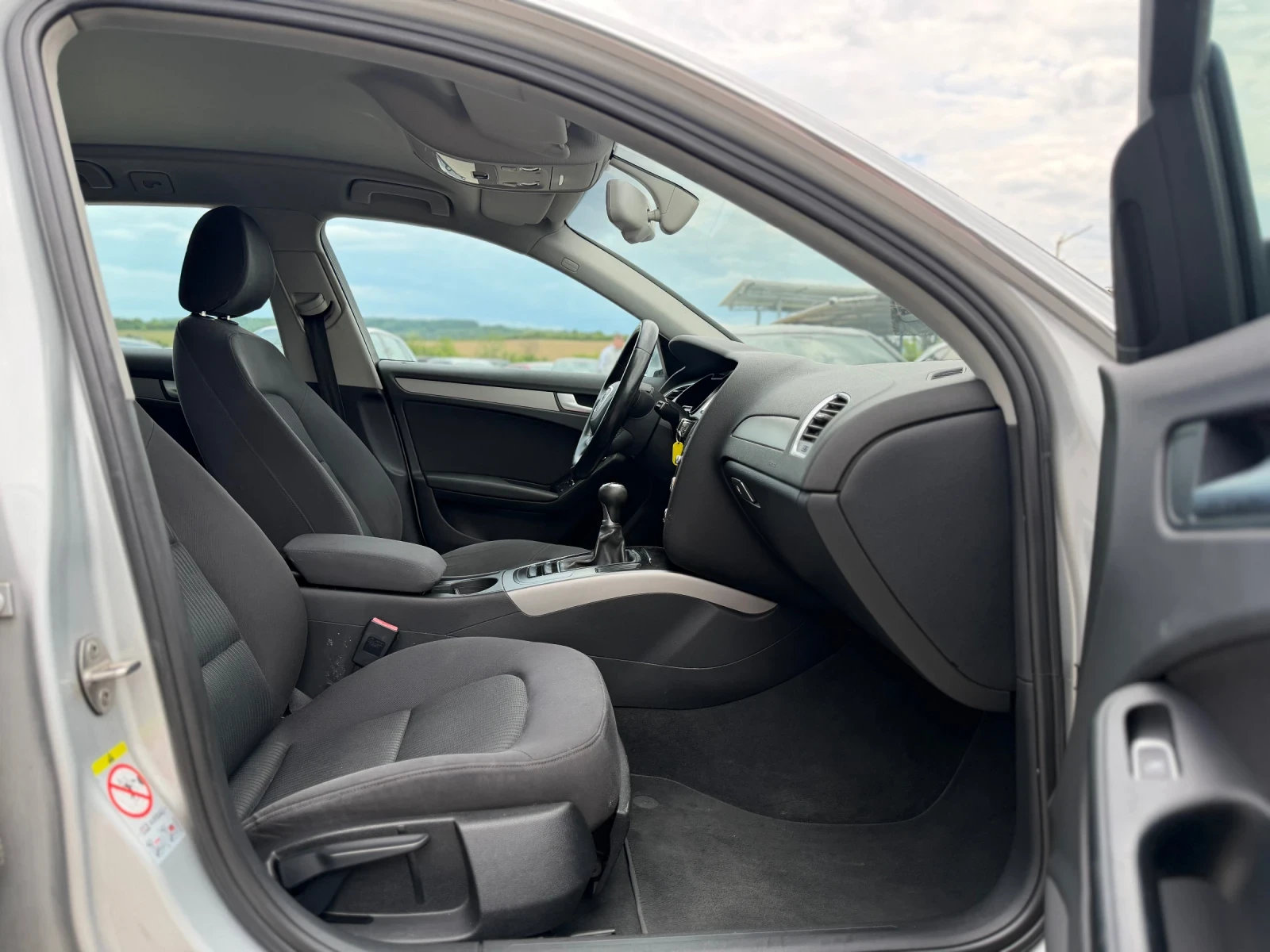 Audi A4 2.0TDI FACELIFT, снимка 14 - Автомобили и джипове - 46232612