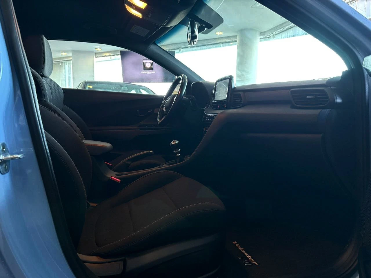 Hyundai Veloster  N 2.0T  | Mobile.bg   11