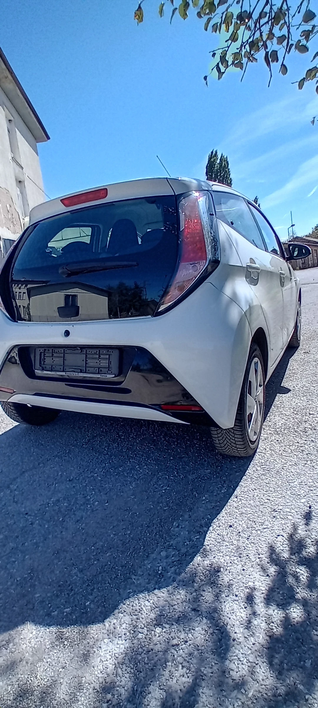 Toyota Aygo Нов внос, камера, темпомат, мултимедия, 4врати - изображение 2