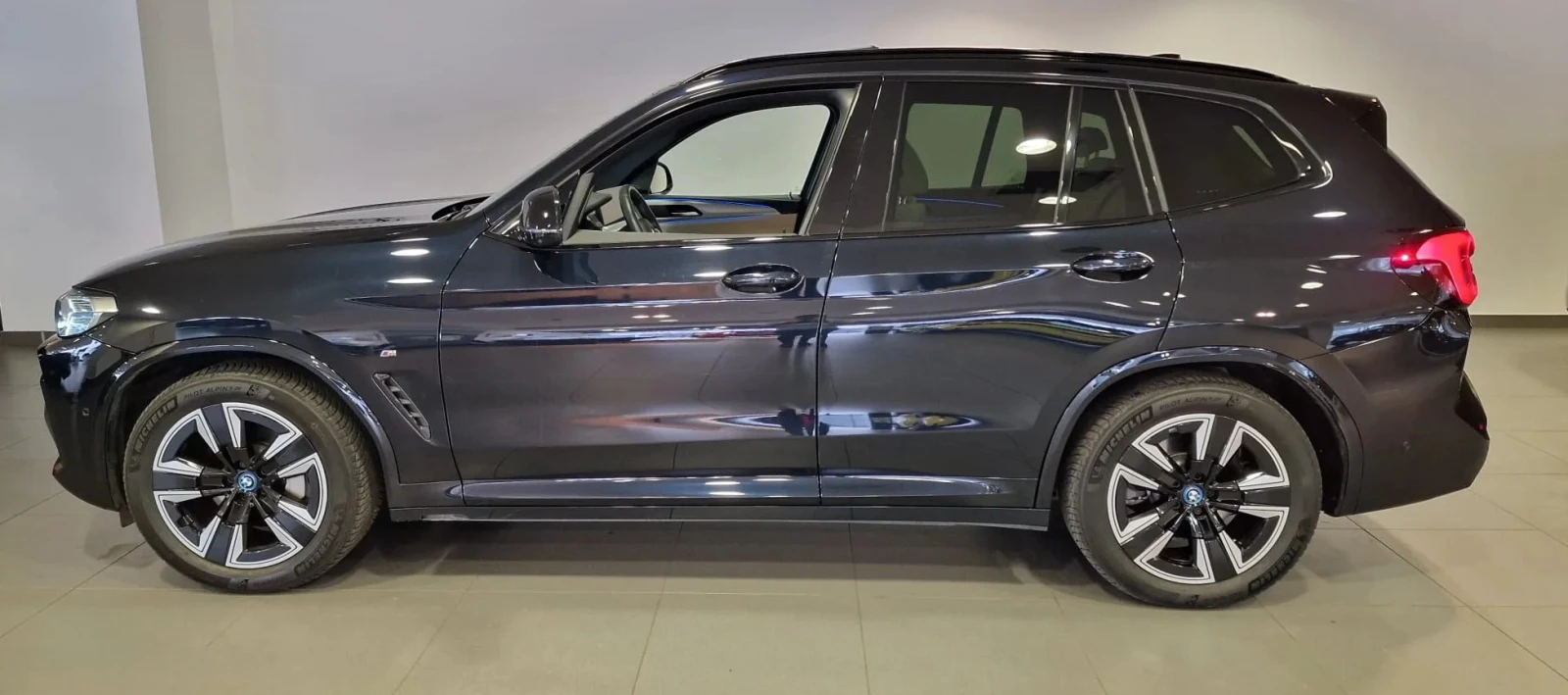 BMW iX3 M Pack - изображение 3
