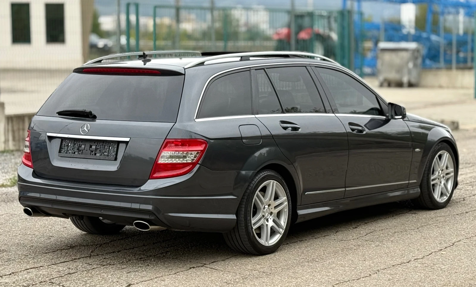 Mercedes-Benz C 350 3.5CDi * AMG-пакет* * 4-Matic* * Swiss*  - изображение 6