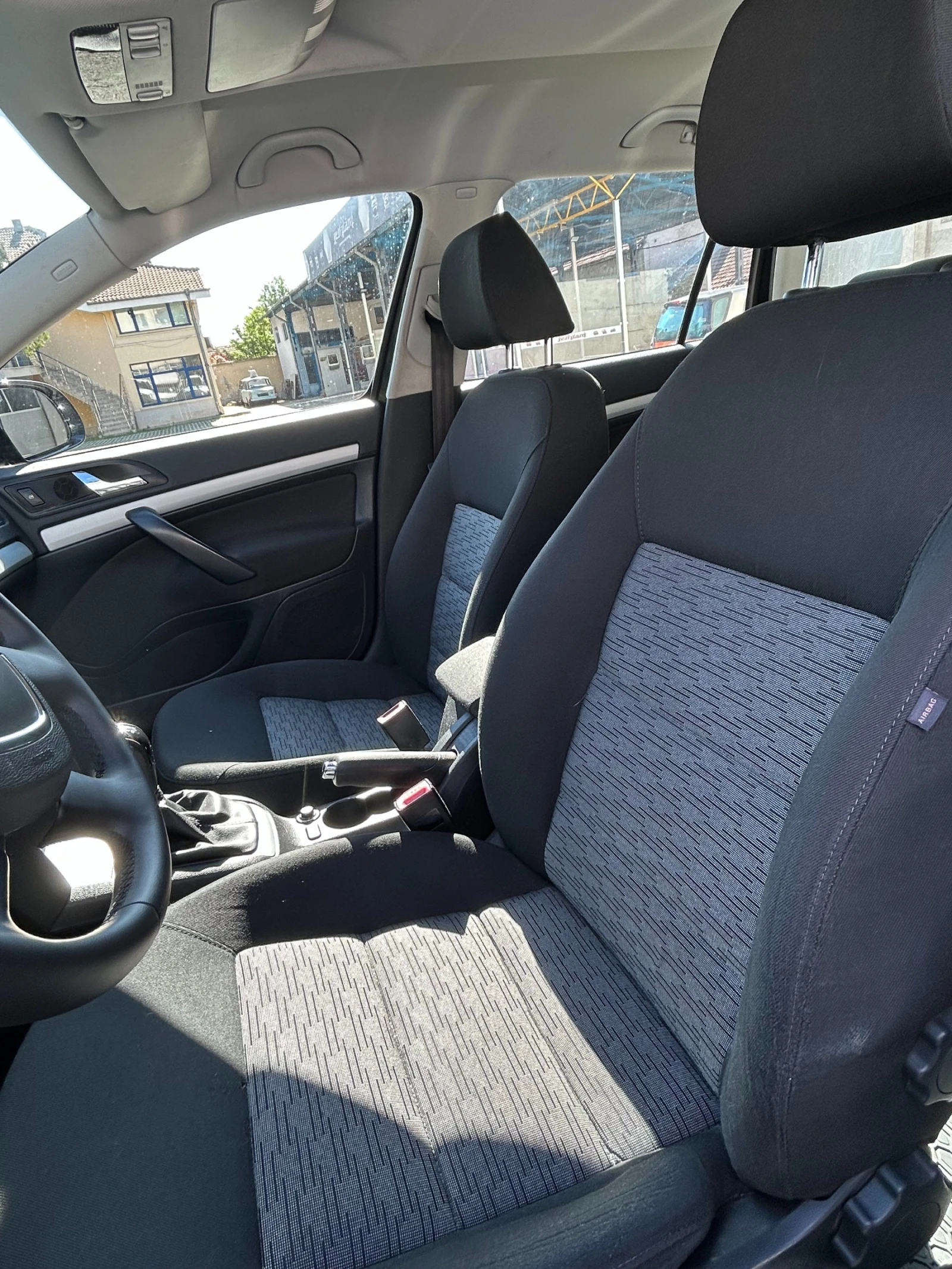 Skoda Octavia 1.6 MPI  | Mobile.bg — изображение 13