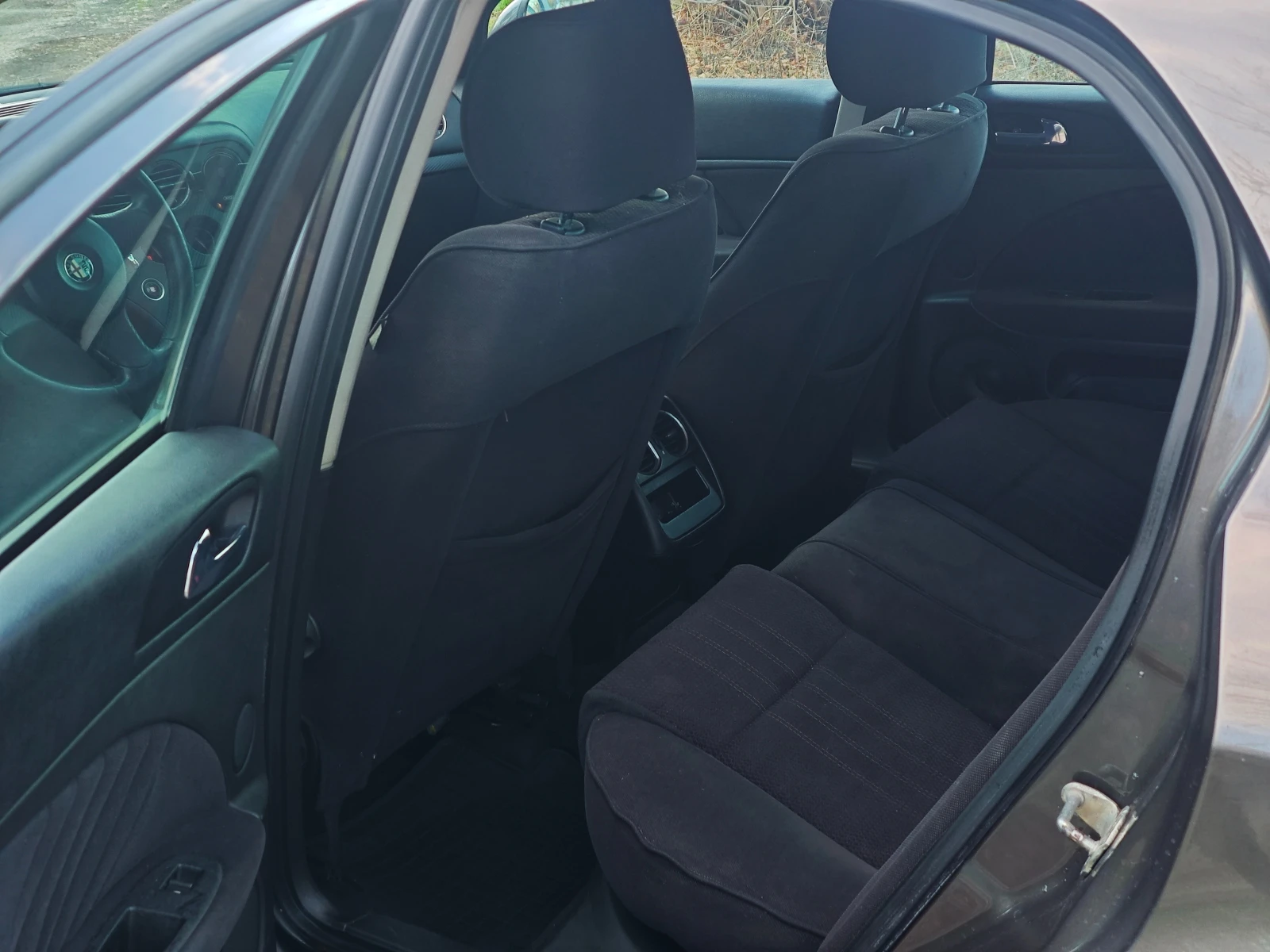 Alfa Romeo 159 1.9JTDm   | Mobile.bg   9