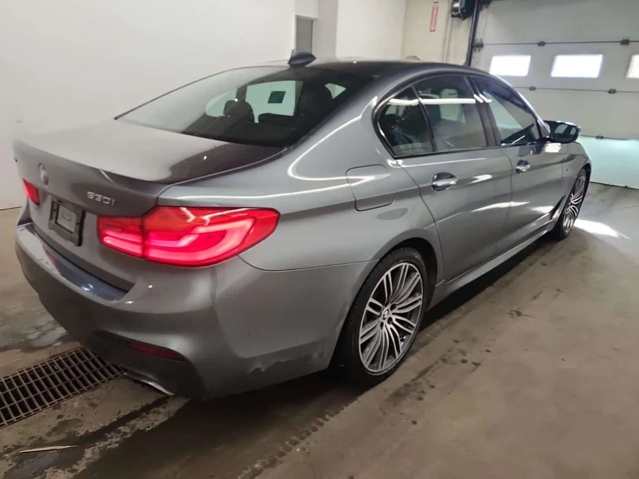 BMW 530 530I XDRIVE  CARFAX, снимка 3 - Автомобили и джипове - 53840777