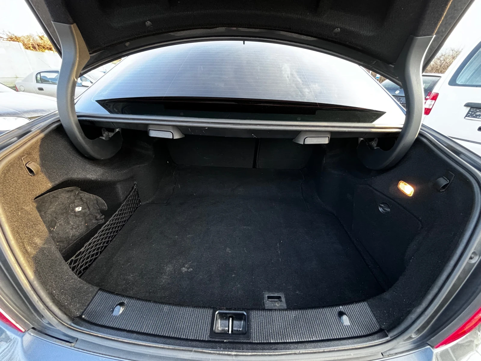 Mercedes-Benz C 200 2.2 CDI, снимка 13 - Автомобили и джипове - 53951462