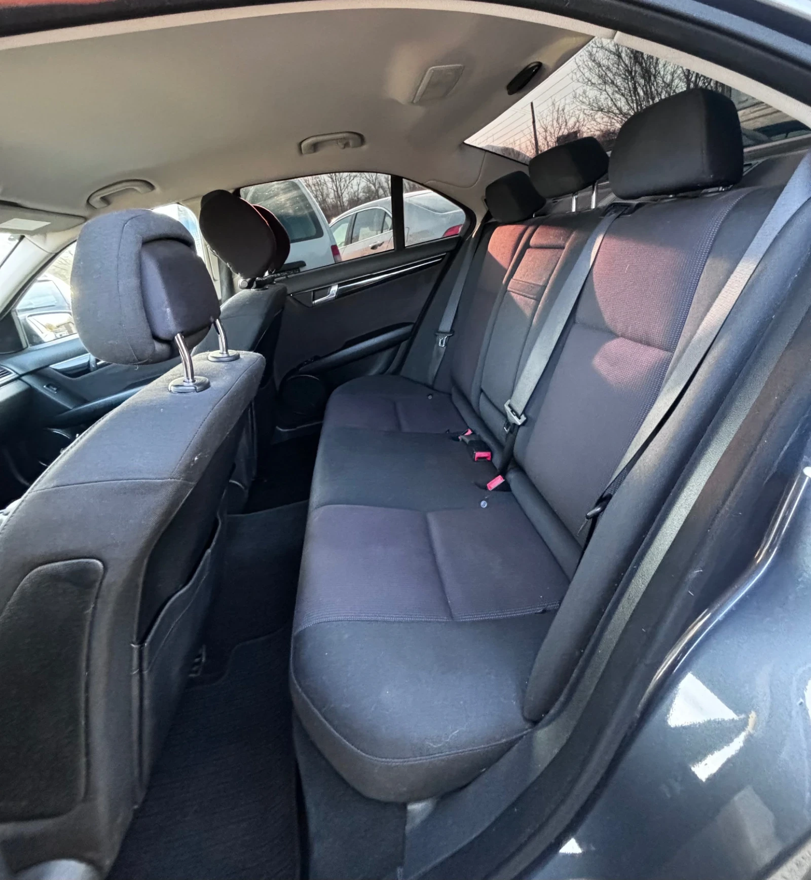 Mercedes-Benz C 200 2.2 CDI, снимка 10 - Автомобили и джипове - 53951462