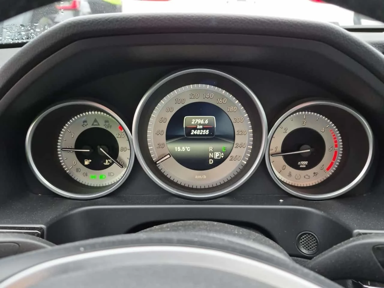 Mercedes-Benz E 250 BLUETEC LUXURY/CARFAX/Пано/Памет/Подгрев/2 Ключа, снимка 9 - Автомобили и джипове - 54046759