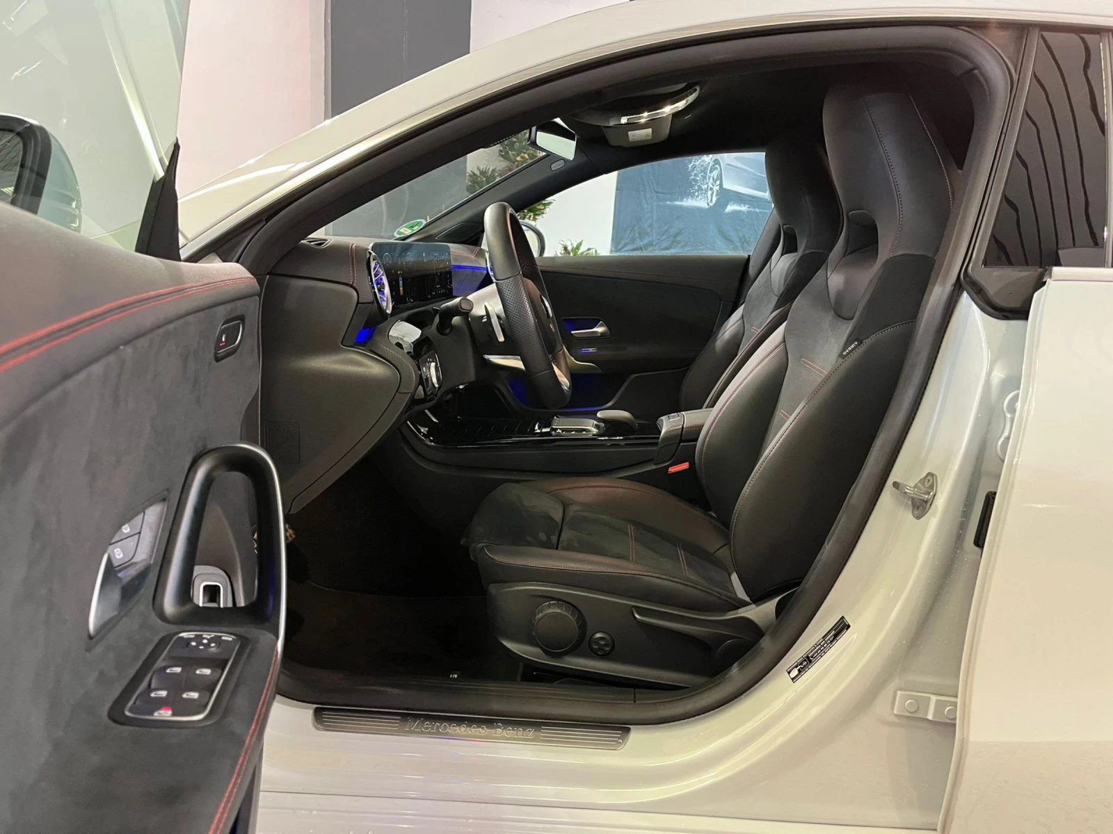 Mercedes-Benz C 200, снимка 11 - Автомобили и джипове - 54431201
