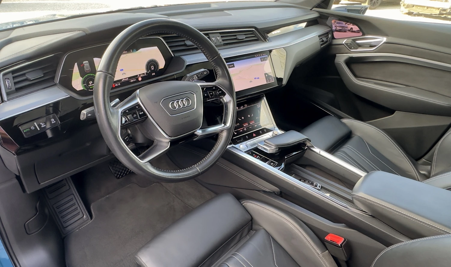 Audi E-Tron 55Quattro 112х.ГАРАНЦИЯ! Distronic Keyless B&O 360, снимка 6 - Автомобили и джипове - 55458661