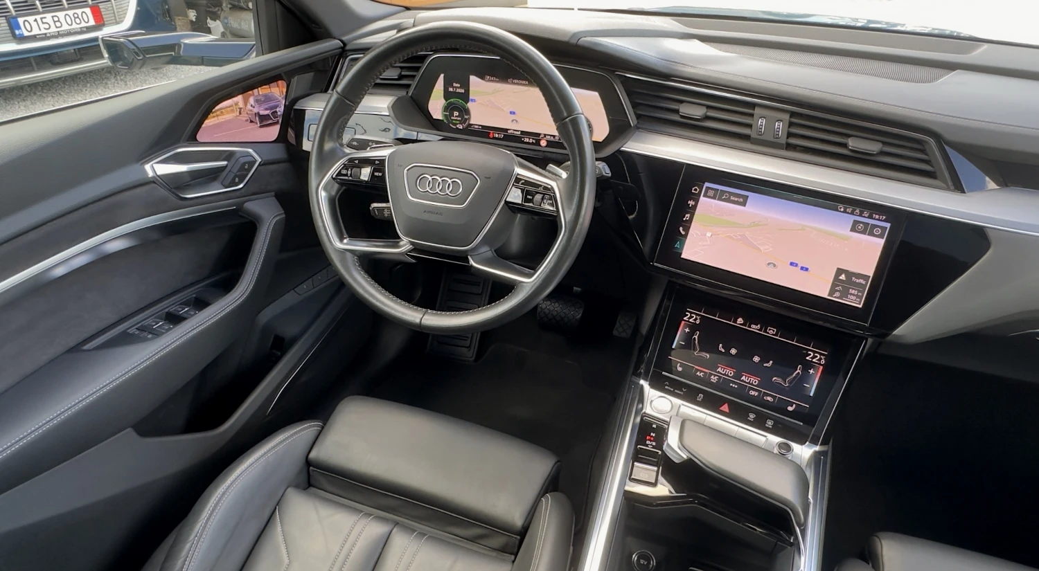 Audi E-Tron 55Quattro 112х.ГАРАНЦИЯ! Distronic Keyless B&O 360, снимка 8 - Автомобили и джипове - 55458661